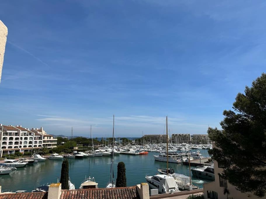 L'Atelier Marin Sur Le Port Des Marines Διαμέρισμα Cogolin Εξωτερικό φωτογραφία